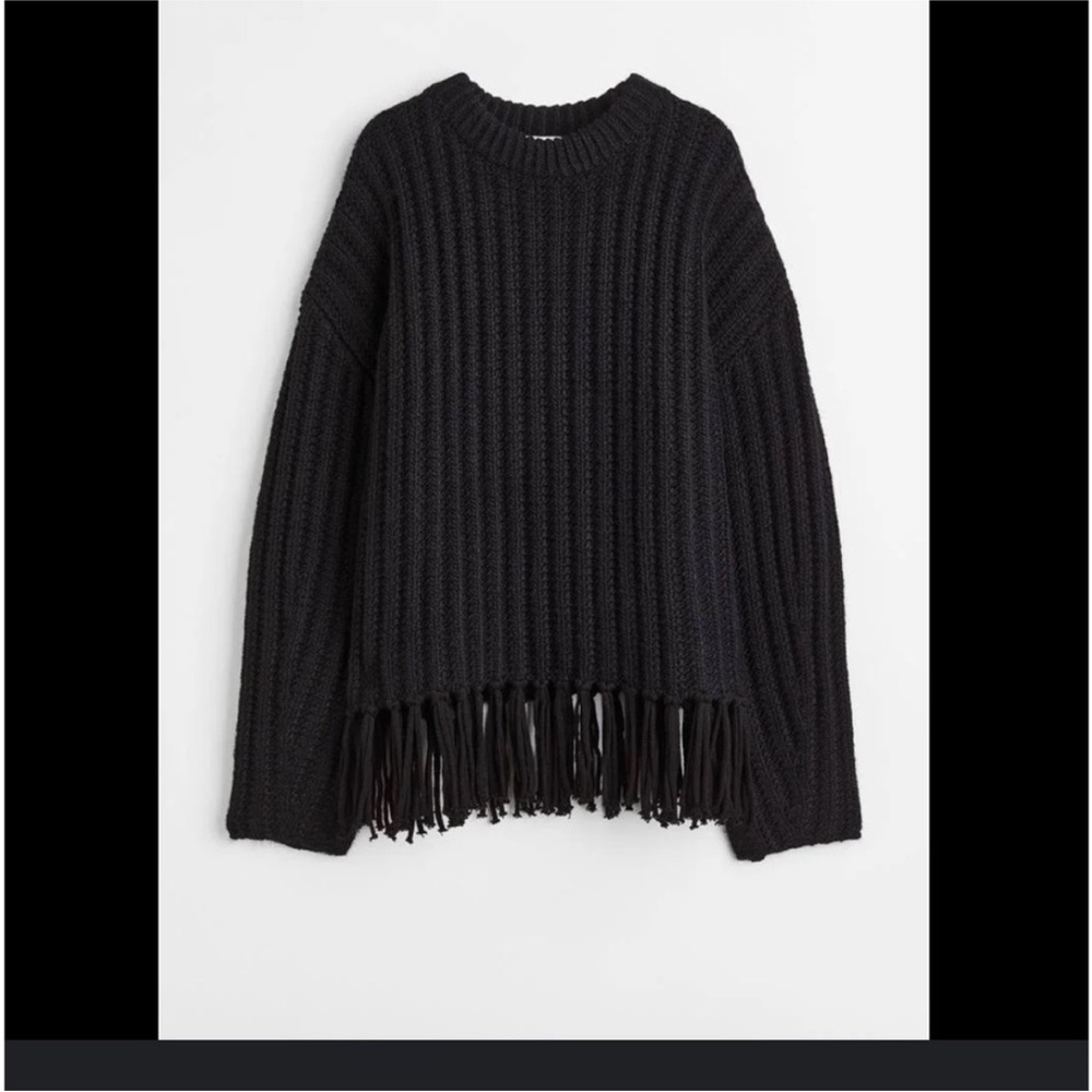 NWT H&M Beautiful Blanket Fringe Sweater
